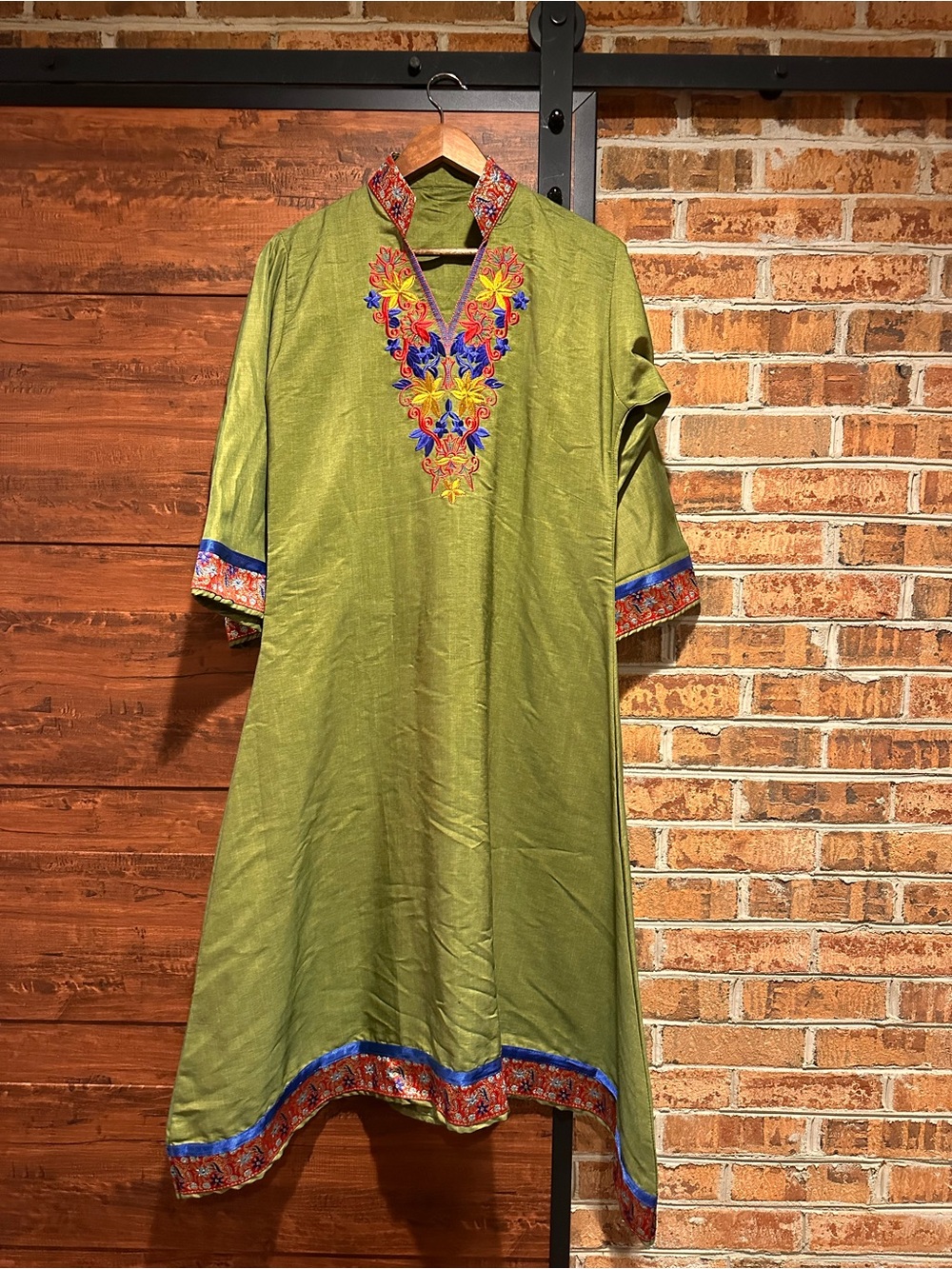 Olive Kashmiri Pheran with Border (56)